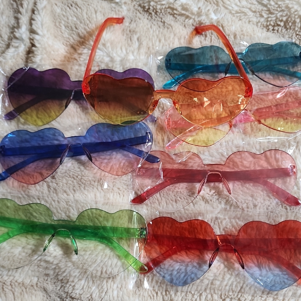 Heart-Shaped Kids Sunglasses Set - Multicolor